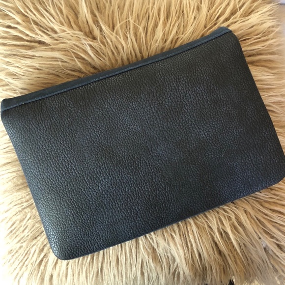 NWT Navy Moda Luxe leather clutch - Picture 5 of 8